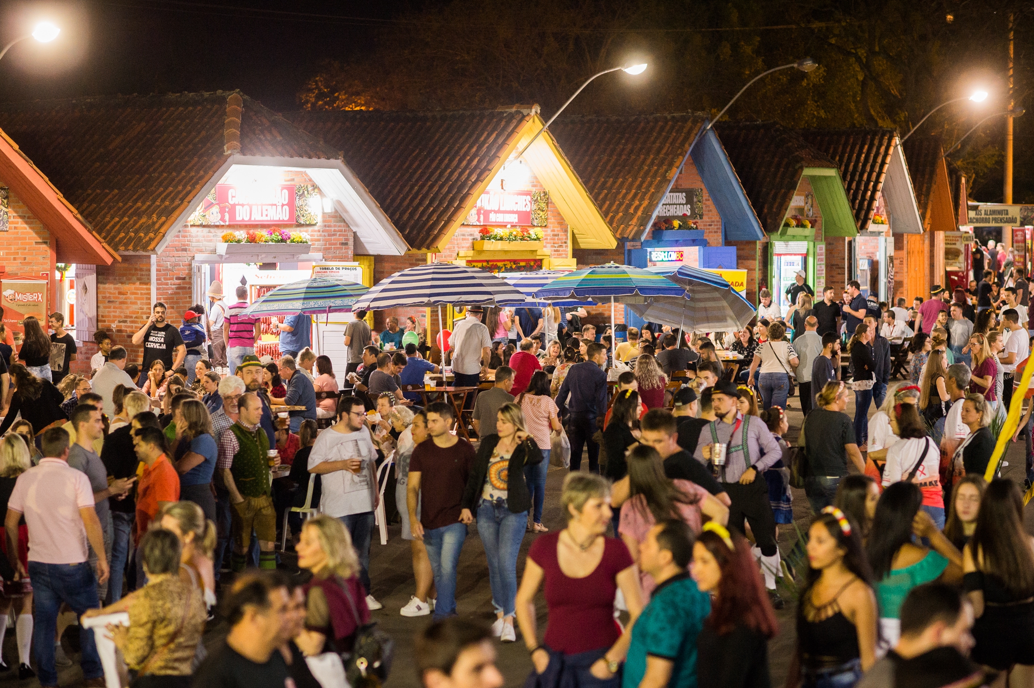 P blico pagante da 35 Oktoberfest chega a 126 mil pessoas em